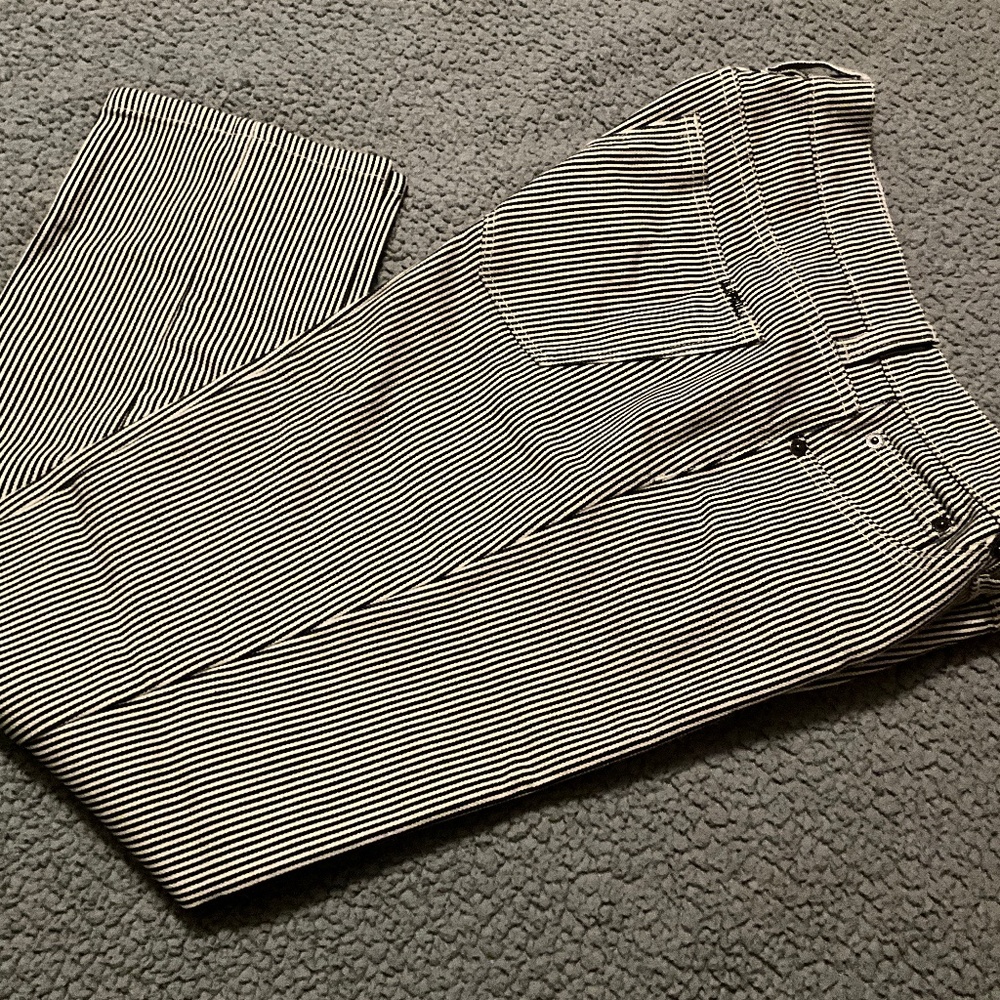 Lauren Ralph Lauren- Black + White Striped Women Size 10 p